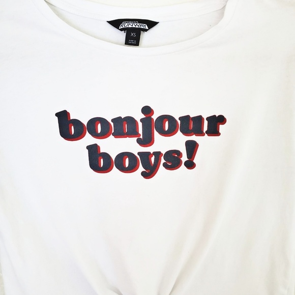 Project Runway Twist Front CropTop - Picture 2 of 5